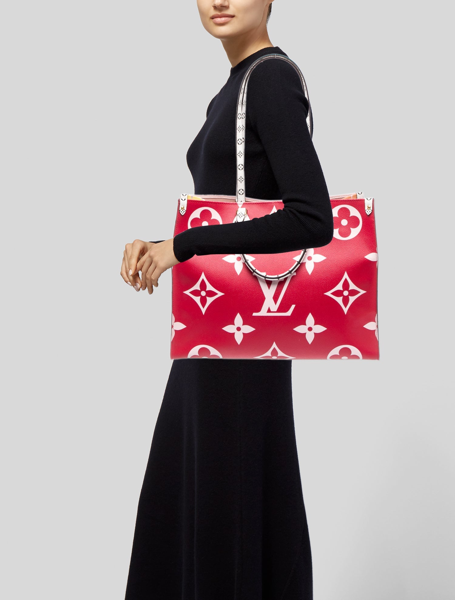 Louis Vuitton Monogram Giant OnTheGo GM