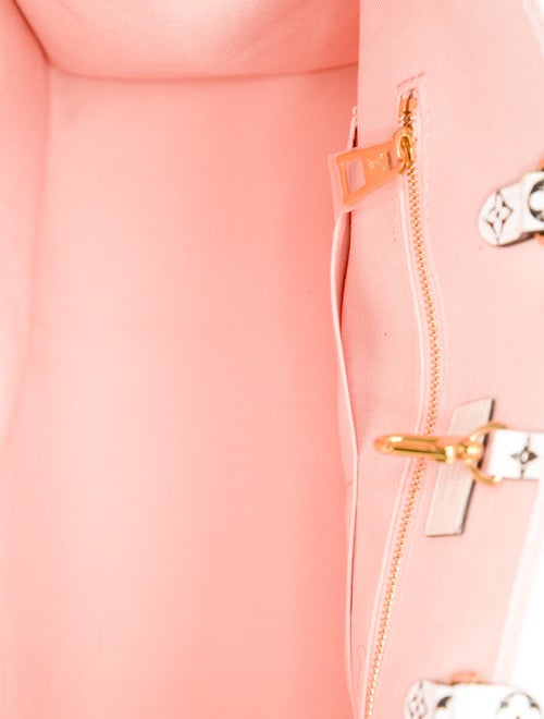 Louis Vuitton Monogram Giant OnTheGo GM