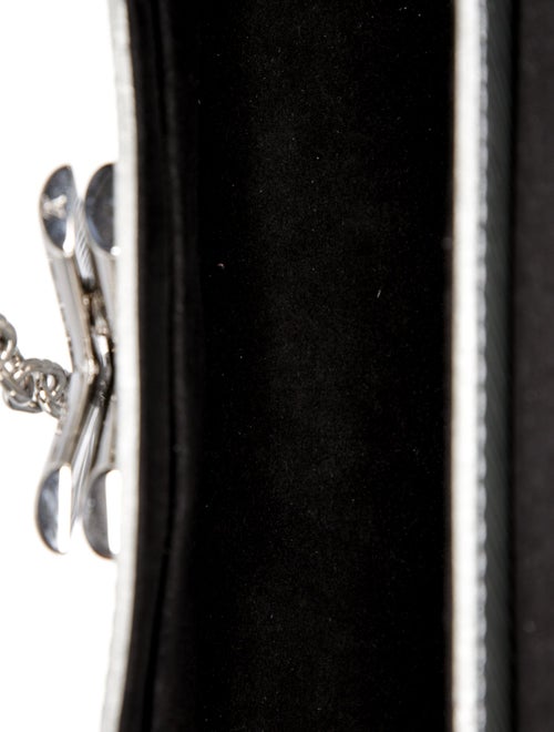 Louis Vuitton LV Monogram Twist