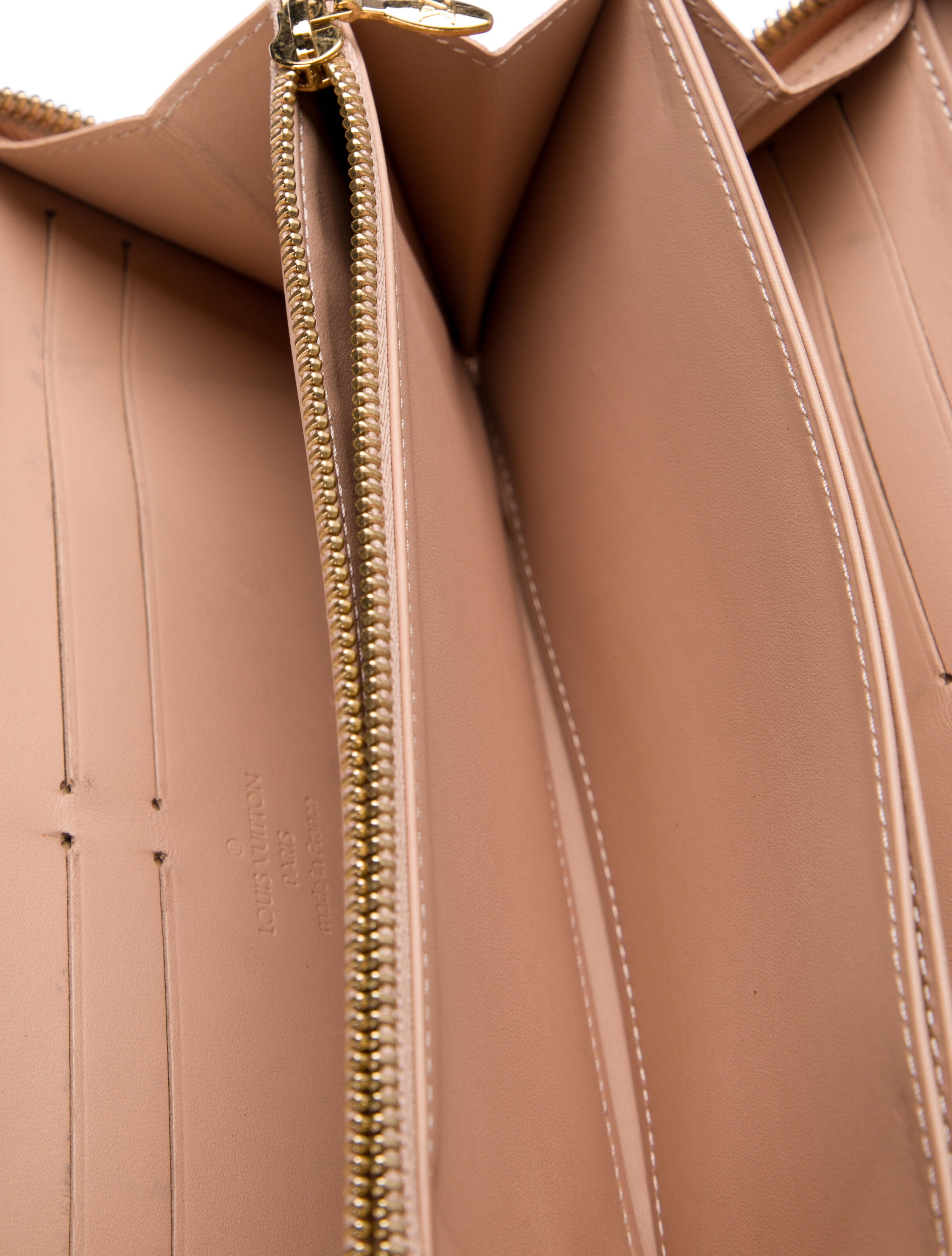 Louis Vuitton 2009 Vernis Patent Leather Zippy Wallet