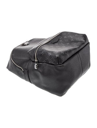 Louis Vuitton LV Monogram Discovery PM