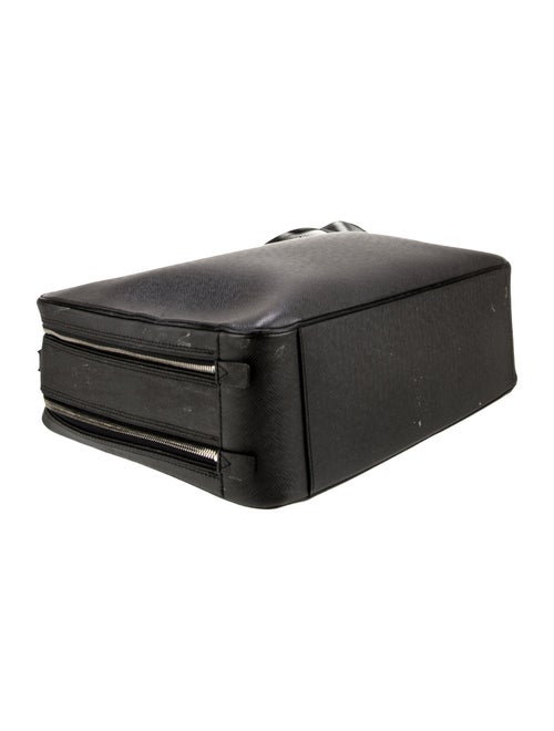 Louis Vuitton Taiga Leather Neo Igor