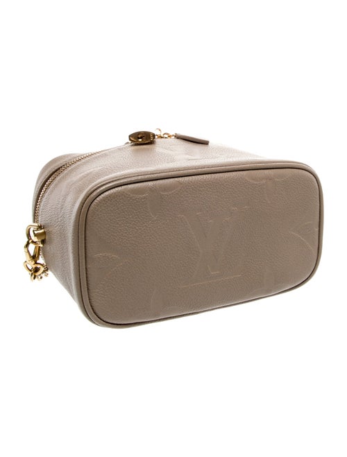 Louis Vuitton Monogram Giant Vanity