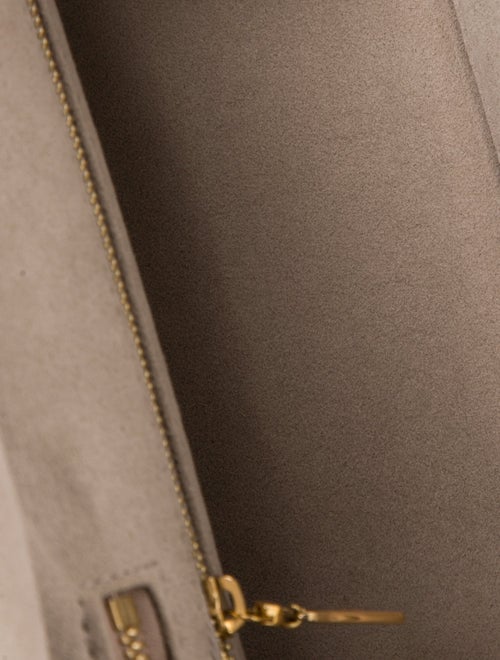 Louis Vuitton Monogram Giant Vanity