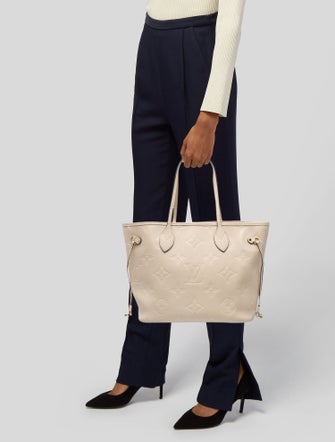 Louis Vuitton LV Monogram Neverfull w/Pouch MM