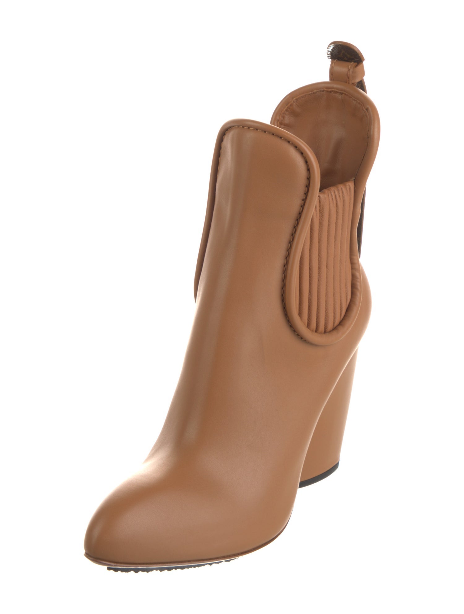 Louis Vuitton Leather Chelsea Boots w/ Tags