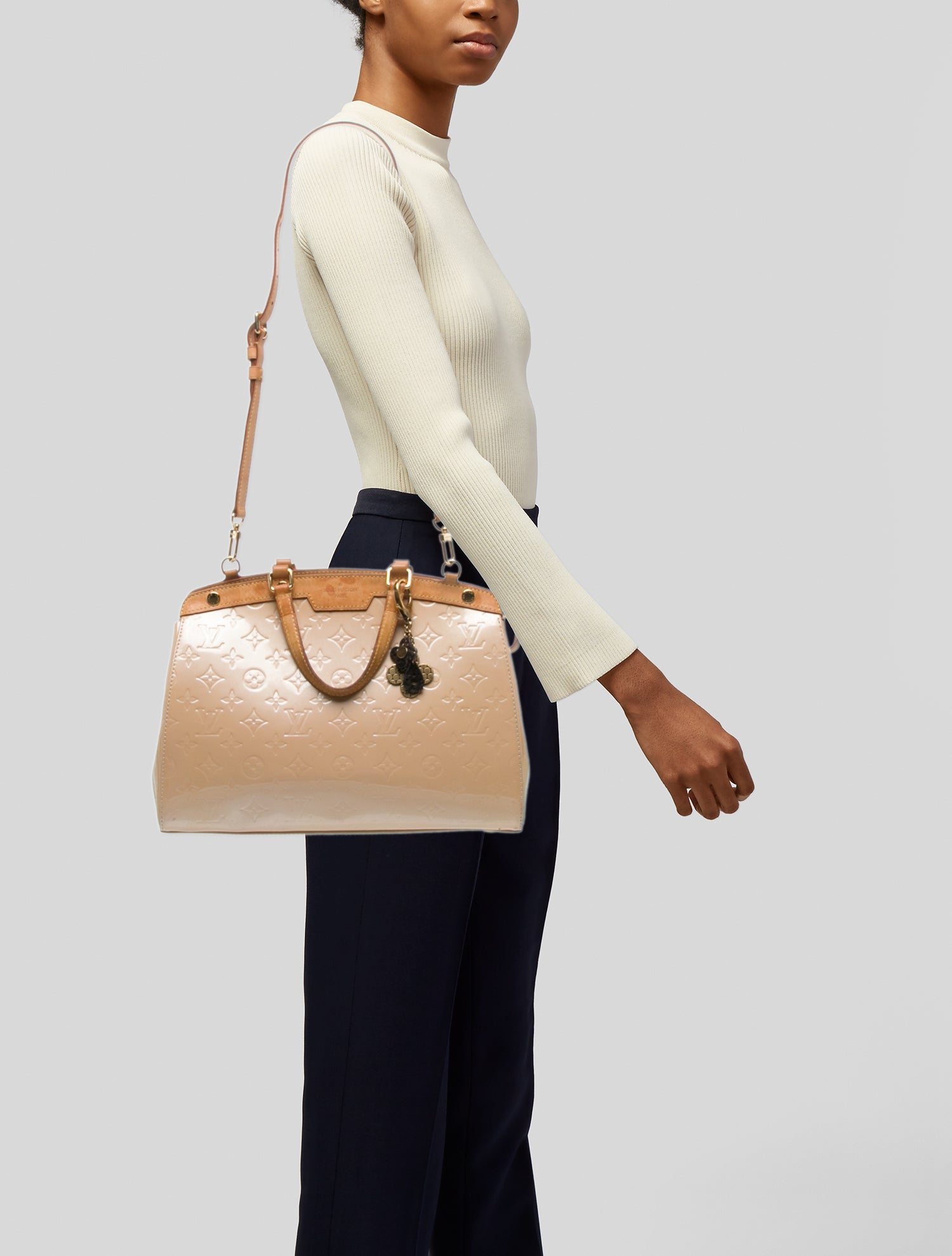 Louis Vuitton Monogram Vernis Brea MM