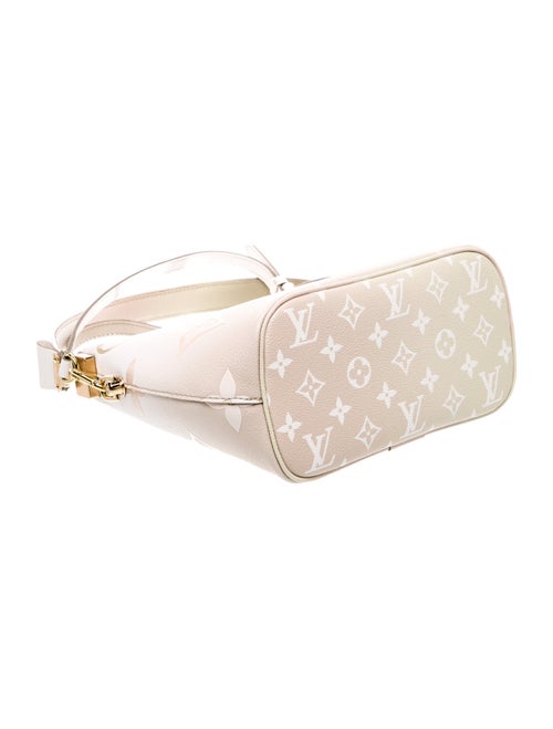 Louis Vuitton Monogram Giant Spring in the City Marshmallow