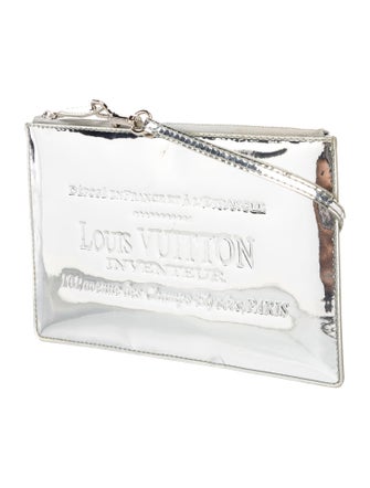 Louis Vuitton Patent Leather Plat Pochette