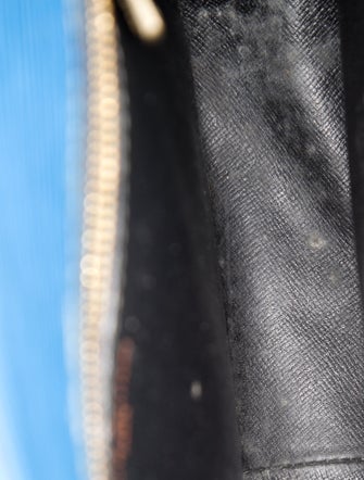 Louis Vuitton Epi Leather Saint Cloud