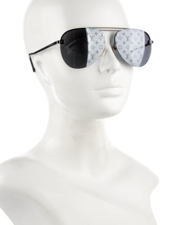 Louis Vuitton Monogram Pattern Aviator Sunglasses