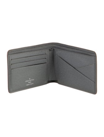 Louis Vuitton 2019 Signature Logo Multiple Wallet