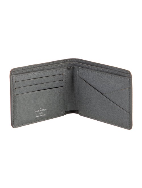 Louis Vuitton 2019 Signature Logo Multiple Wallet