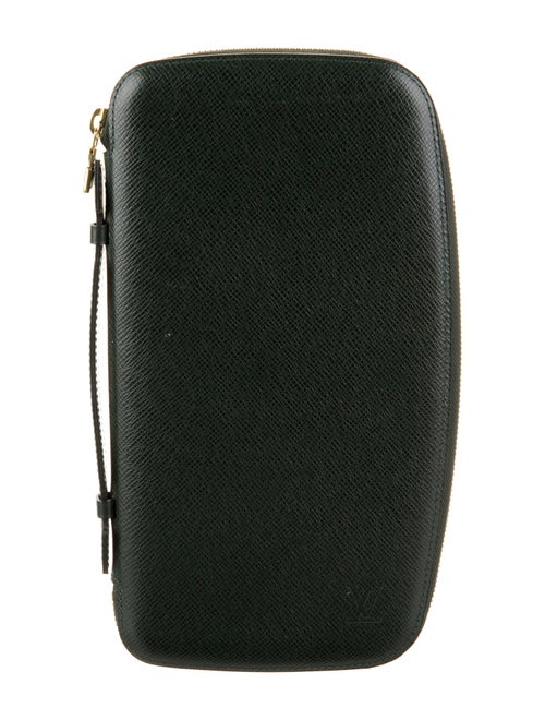 Louis Vuitton 2002 Taiga Leather Atoll Organizer Wallet