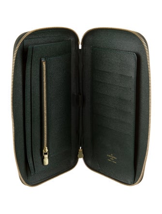 Louis Vuitton 2002 Taiga Leather Atoll Organizer Wallet