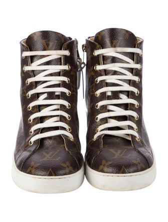 Louis Vuitton Monogram Pattern Sneakers