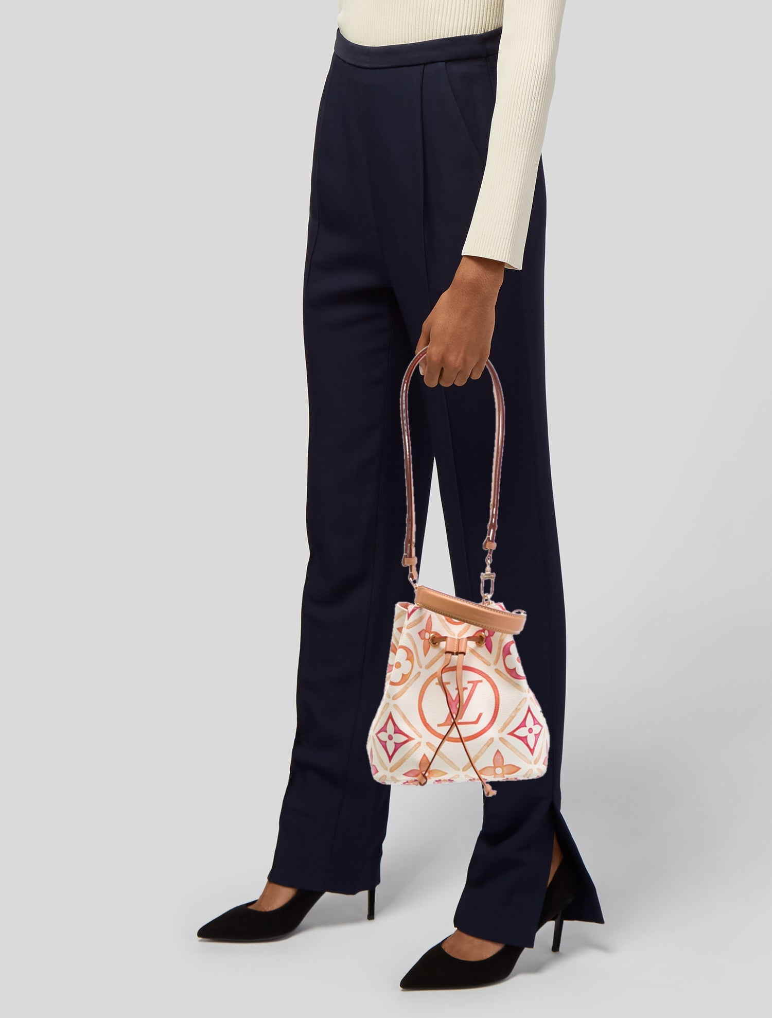 Louis Vuitton Coated Canvas Néonoé BB