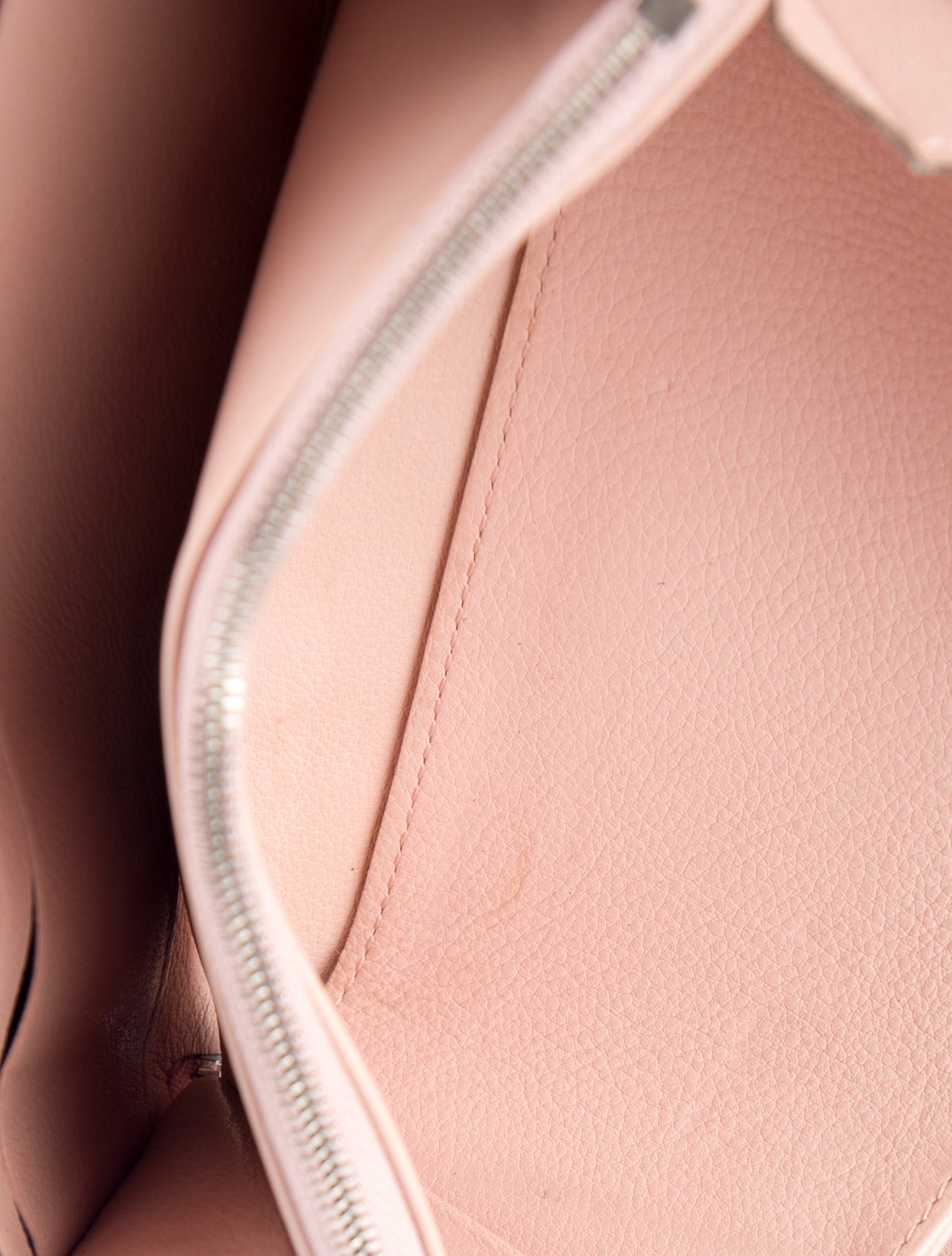 Louis Vuitton 2018 LV Monogram Zippy Wallet