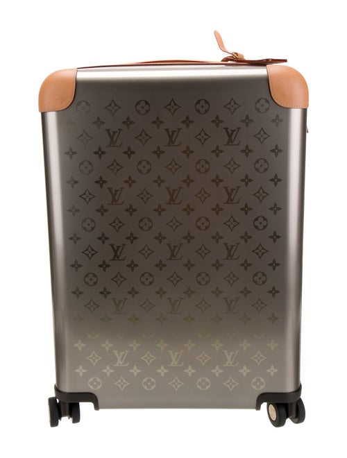 Louis Vuitton Monogram Titanium Horizon 50