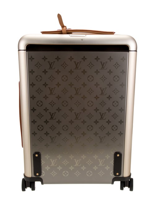Louis Vuitton Monogram Titanium Horizon 50