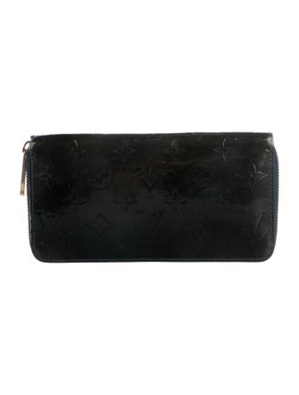 Louis Vuitton 2009 LV Monogram Wallet