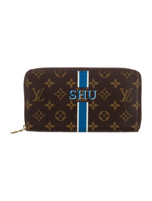 Louis Vuitton 2020 LV Monogram Compact Wallet