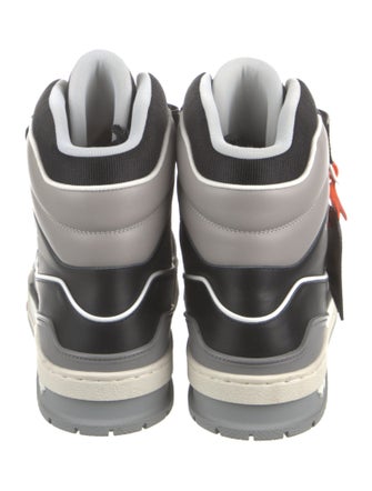 Louis Vuitton Monogram Pattern Leather Sneakers