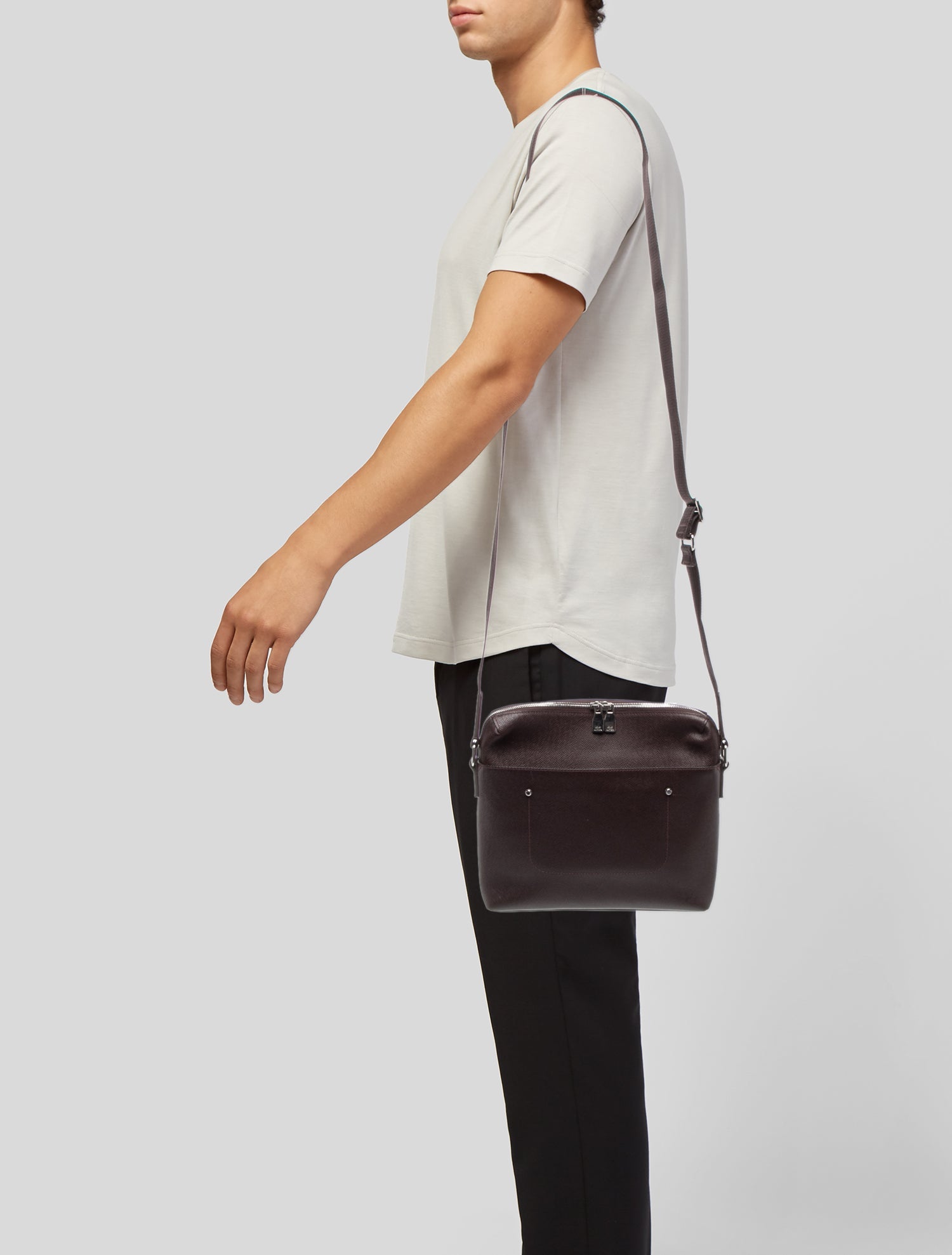 Louis Vuitton Taiga Leather Grigori PM