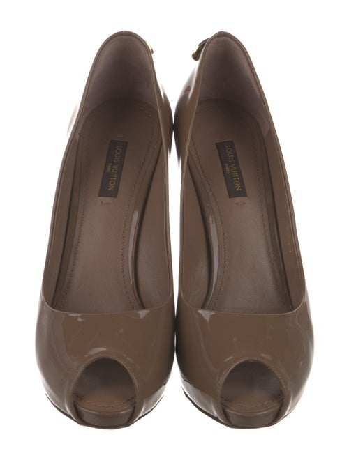 Louis Vuitton Patent Leather Pumps