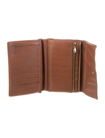 Louis Vuitton 2001 LV Monogram Wallet