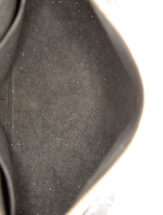 Louis Vuitton LV Monogram V tote BB