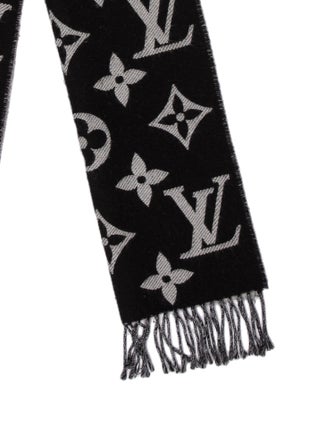 Louis Vuitton Simply Wool Scarf