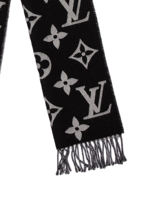 Louis Vuitton Simply Wool Scarf
