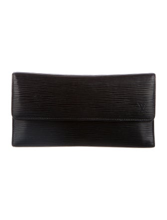 Louis Vuitton 2003 Epi Leather Porte Trésor International Wallet