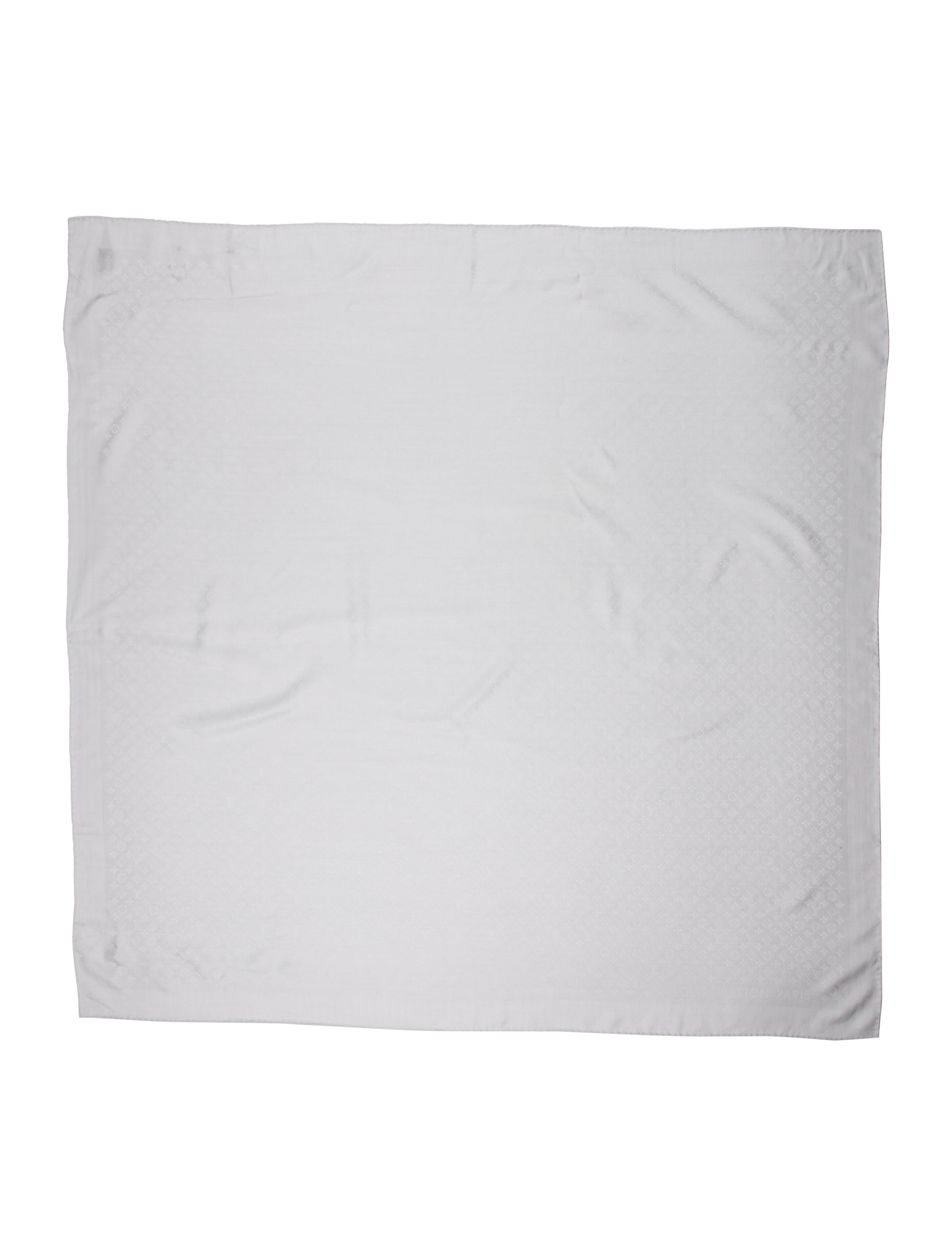 Louis Vuitton Evermore Silk Shawl