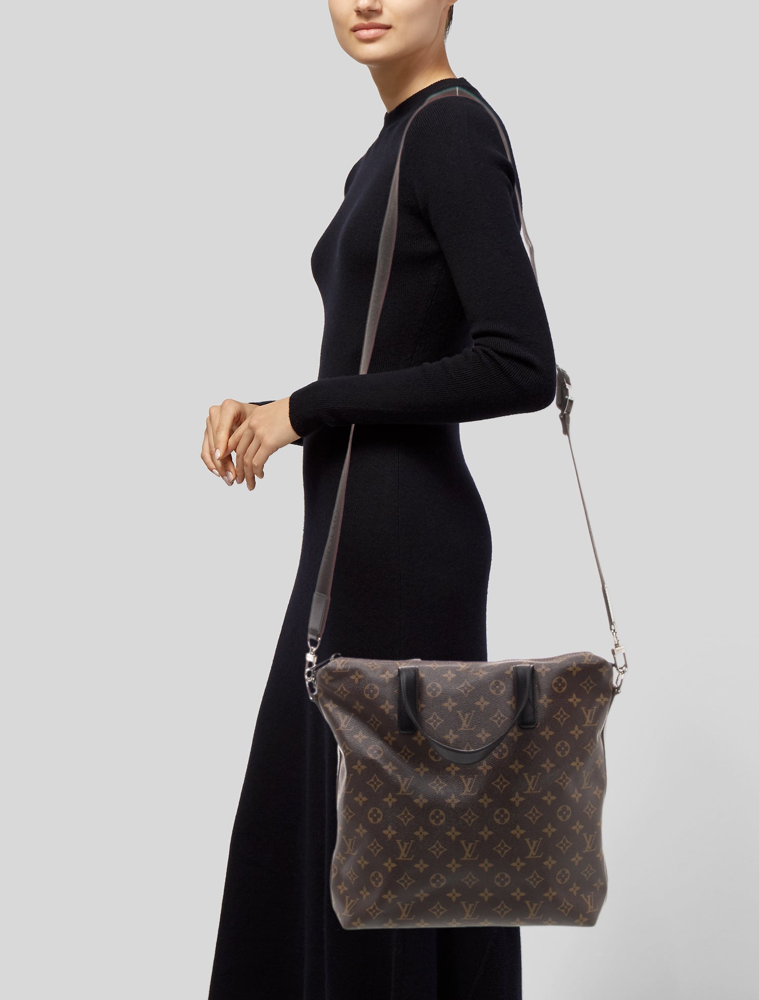 Louis Vuitton LV Monogram Cabas Mezzo