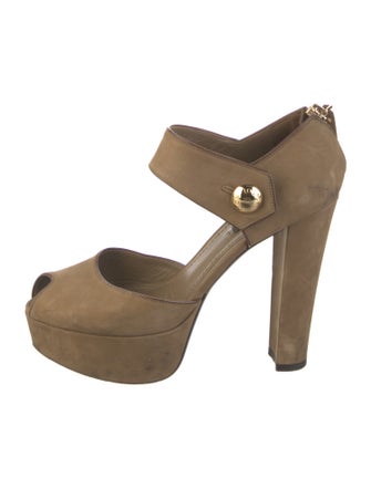 Louis Vuitton Suede Pumps