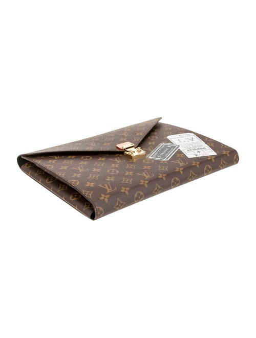 Louis Vuitton LV Monogram Mark