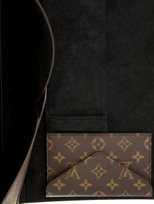 Louis Vuitton LV Monogram Mark