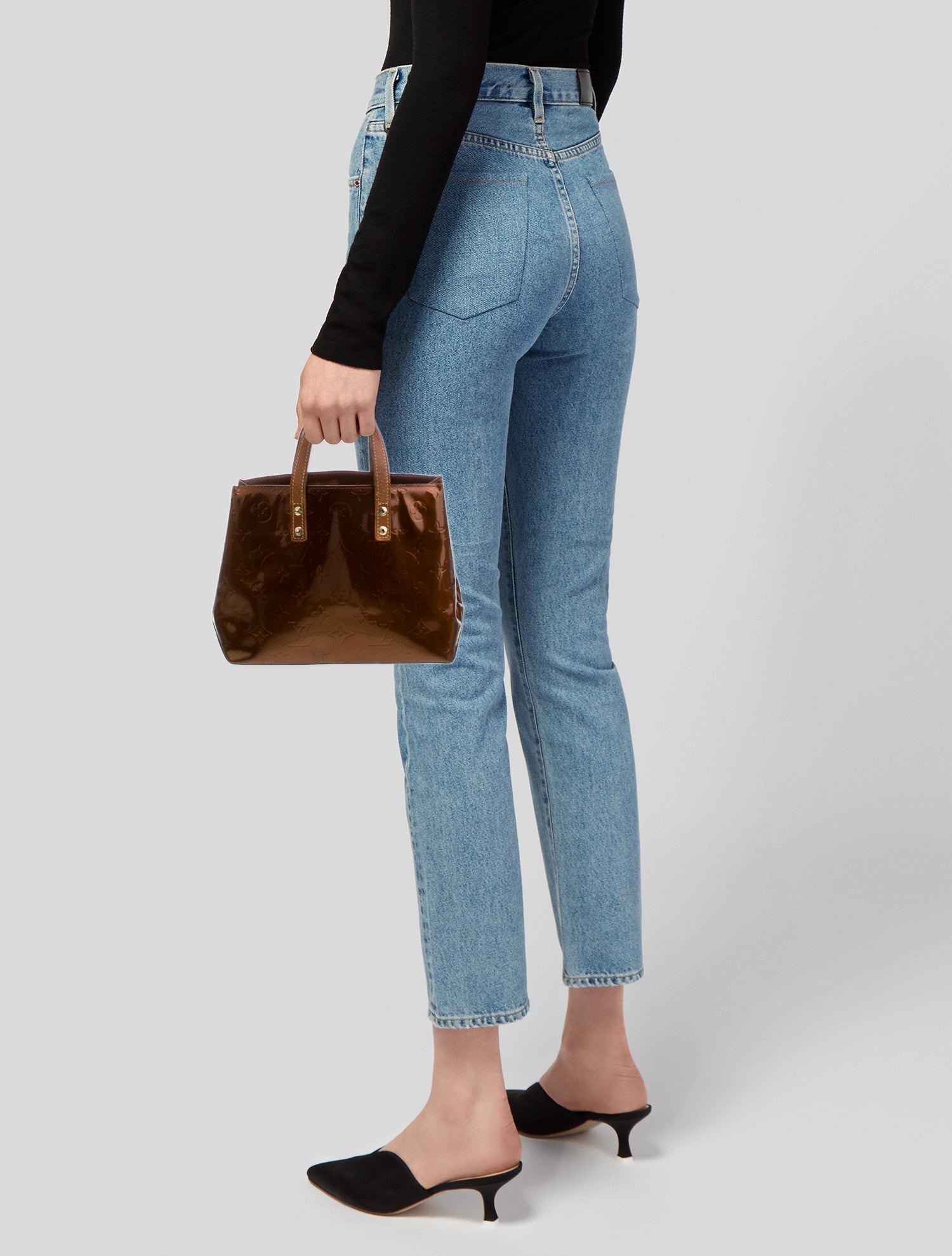 Louis Vuitton Monogram Vernis Reade PM 2025