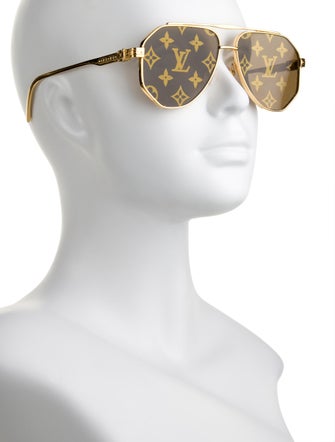 Louis Vuitton Flash Aviator Sunglasses