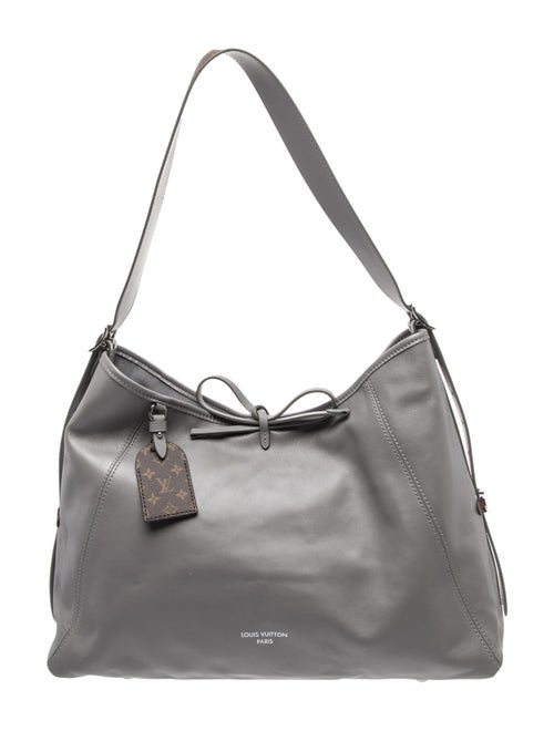 Louis Vuitton LV Monogram CarryAll Vibe MM