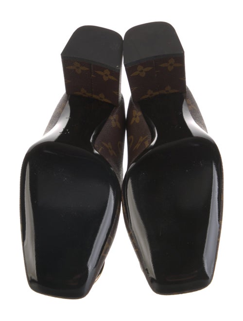 Louis Vuitton LV Monogram Pumps
