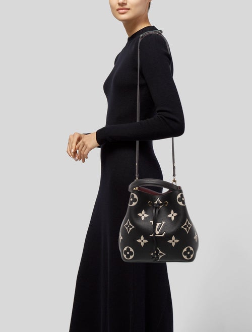 Louis Vuitton Monogram Giant Néonoé MM