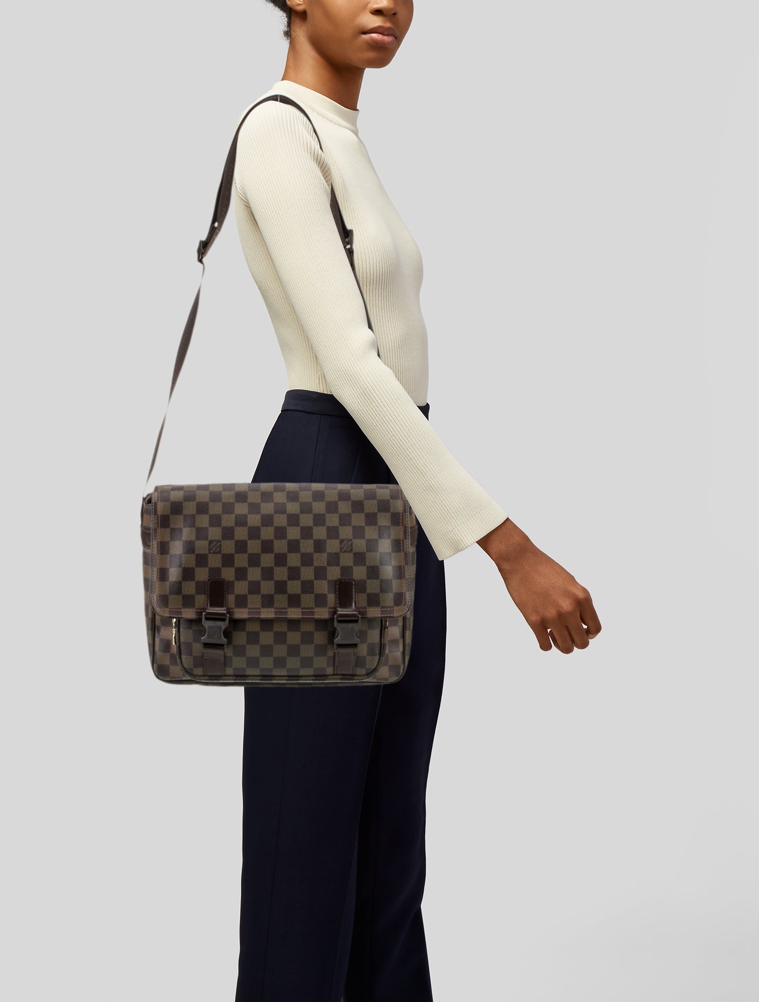 Louis Vuitton Damier Ebene Melville