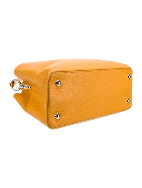 Louis Vuitton Signature Capucines GM