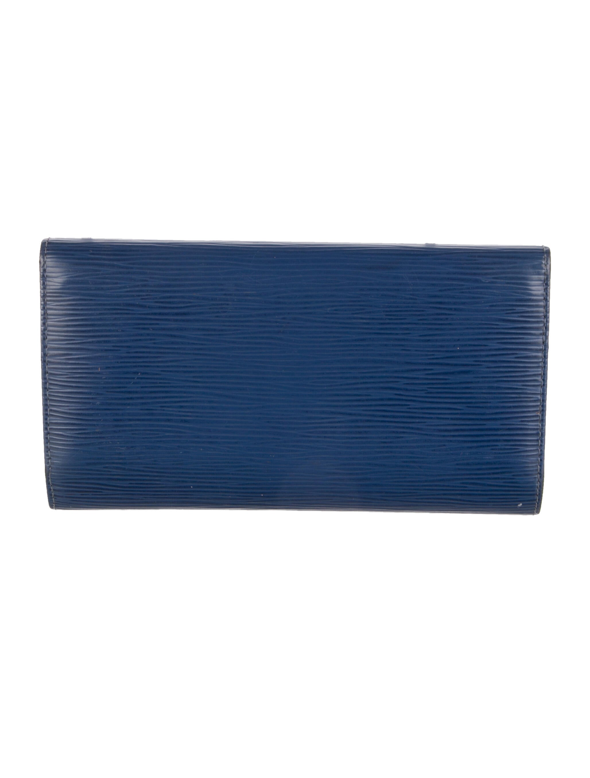 Louis Vuitton Epi Leather International Wallet