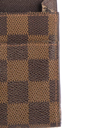 Louis Vuitton Damier Ebene Pattern Wallet