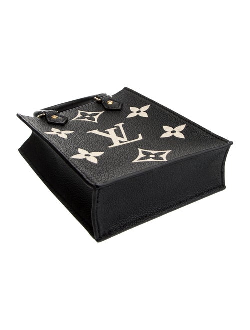 Louis Vuitton Monogram Giant Sac Plat Petit