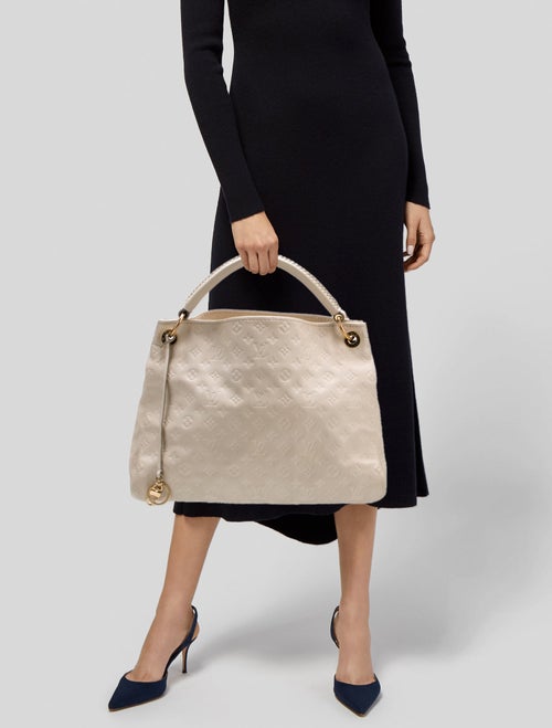 Louis Vuitton LV Monogram Artsy MM